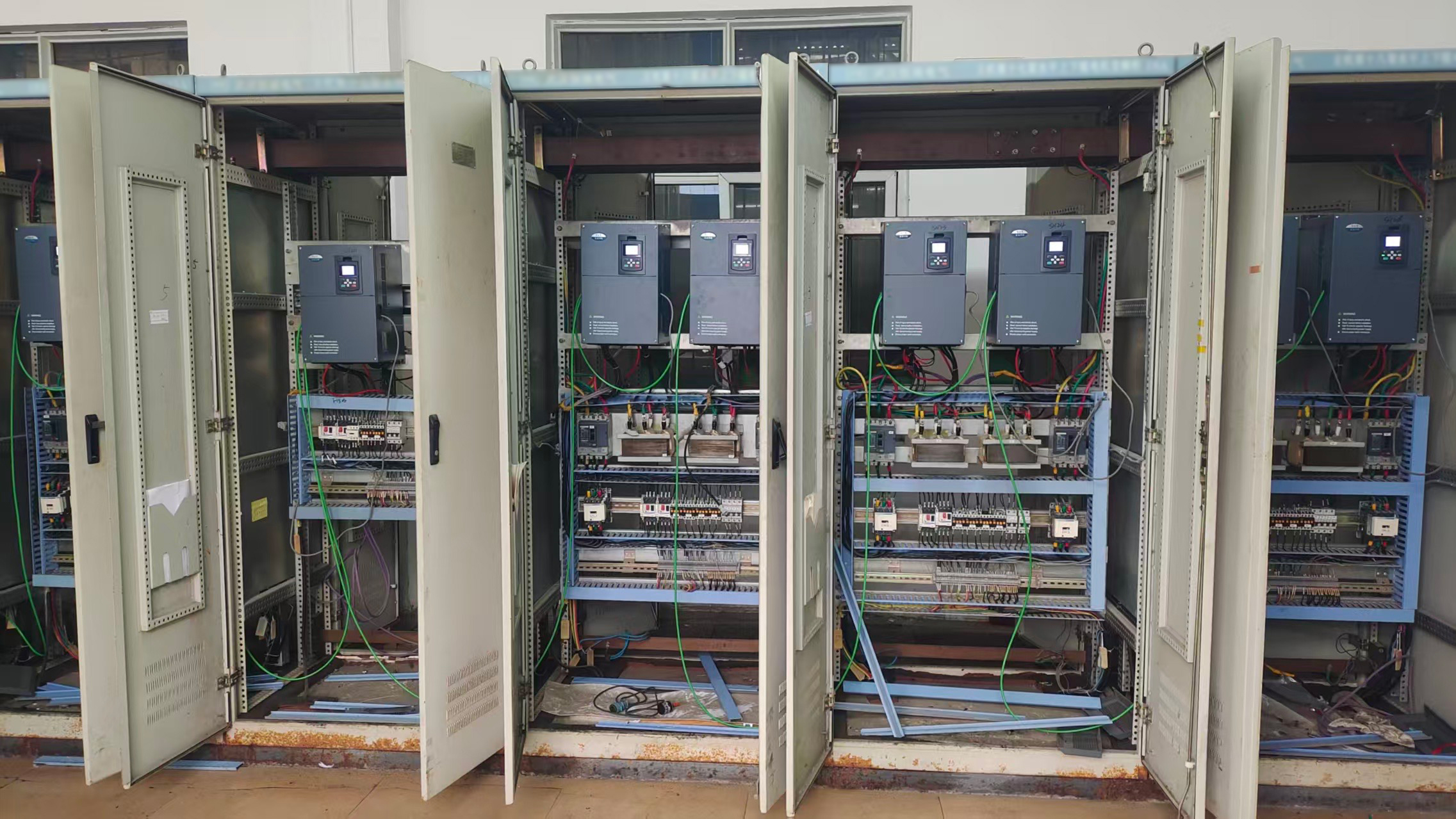 太阳成tyc7111ccV9-H系列变频器:助力钢厂1250冷弯机组生产线“焕新升级”! 太阳成tyc7111ccV9-H系列变频器:助力钢厂1250冷弯机组生产线“焕新升级”!